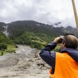 Une lave torrentielle a emporté lundi le pont fusible sur le Fregnoley dans le Haut Val de Bagnes